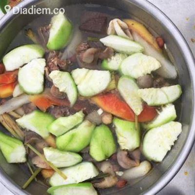Gà Hầm Sả Ngọc Tuyền – Nam Long