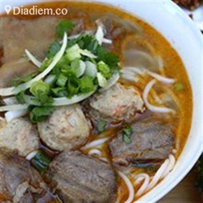 Quán Tuyến – Bún Bò Chả Giò