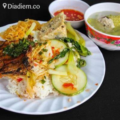 555 – Cơm Tấm & Bún Thịt Nướng
