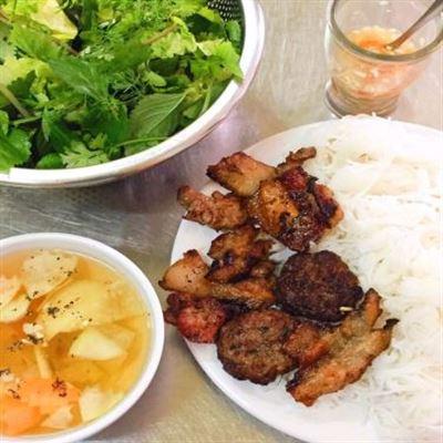 Dung Quý – Bún Chả & Bánh Cuốn Thịt Nướng