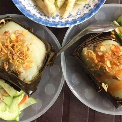 Bánh Giò & Chân Gà Ngâm Dấm