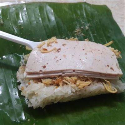 Chị Hà – Xôi Nén & Bánh Dày Giò