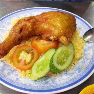 Cơm Gà Lâm – Hưng Đạo Vương