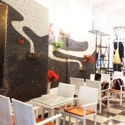 Riverside Coffee & Karaoke