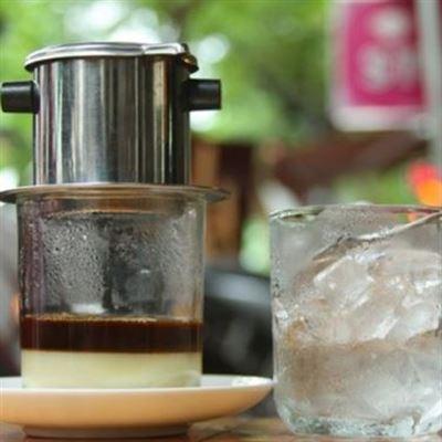 Cafe Việt – Coffee & Sinh Tố Trái Cây