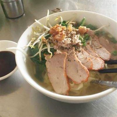 Phượng Hồng – Hủ Tiếu Mì Xương Ống