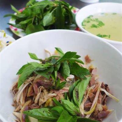 Quán Nga – Hủ Tiếu Khô Gà Xé