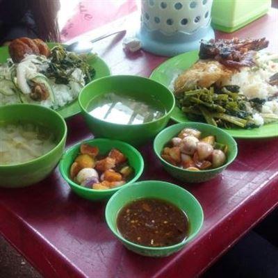 Hùng Sáu – Cơm Bình Dân