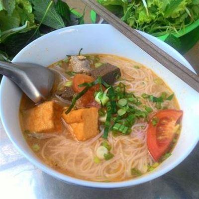 Quán Vân – Bún Riêu Cua & Bún Bò Huế