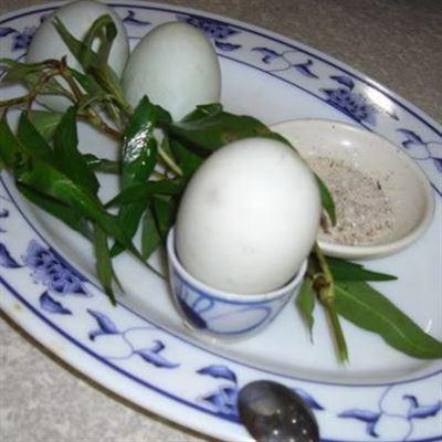 Bánh Mì, Cháo, Trứng Vịt Lộn