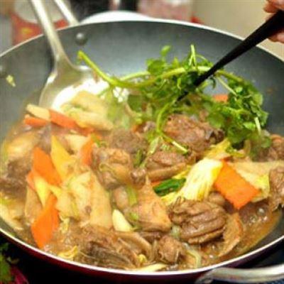 Khóm Trúc Vàng 2 – Lẩu Gà, Cá, Ếch
