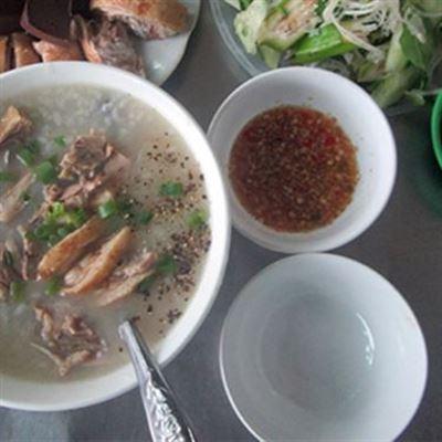 Nga – Tiết Canh & Cháo Vịt