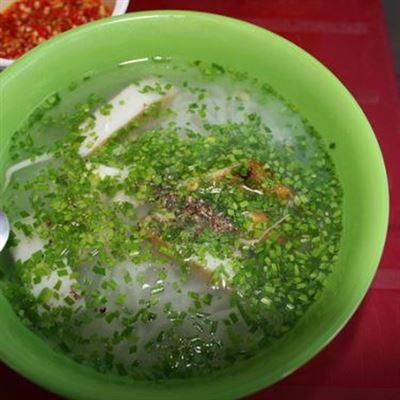 Gia Đình – Bánh Canh Hẹ