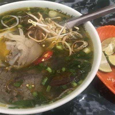 Bún Bò Huế – Phó Đức Chính