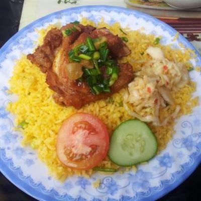 Cơm Gà Xối Mỡ – Nguyễn Huệ