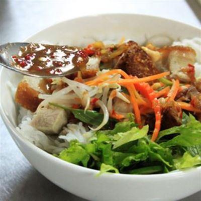 Quán 82 – Bánh Ướt