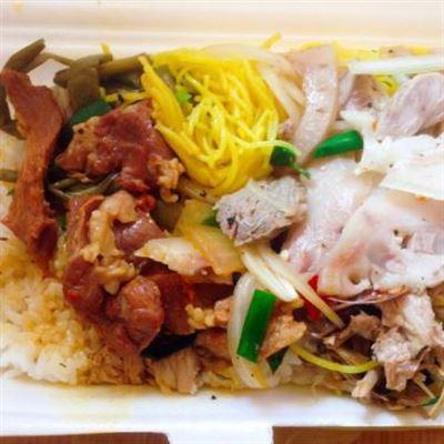 Quán Cơm Hoa Châu