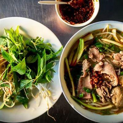 Quán Cẩm – Bún Bò Huế