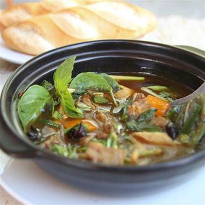 Quang Aachener Imbiss – Gà Quay & Mì Ốp La