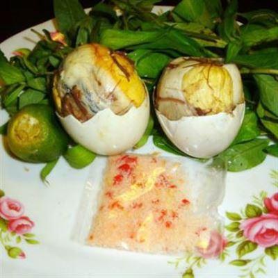 Đậu Đen – Trứng Vịt Lộn