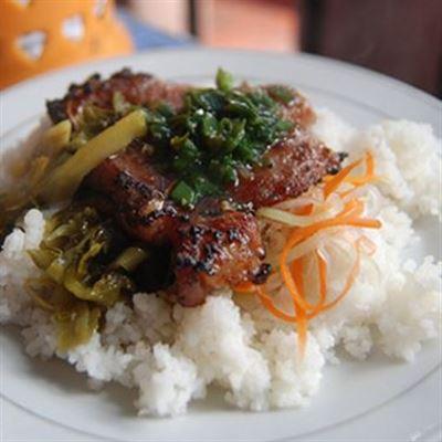 Cơm Cô Bông – Quán Ăn Bình Dân
