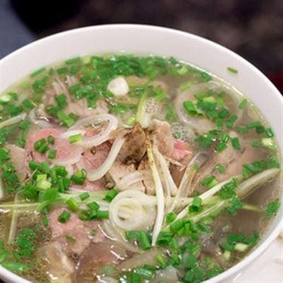 Quán Sơn – Phở Tái Nạm Gân