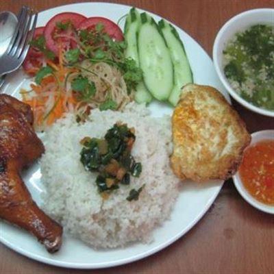 Quán Cơm Trưa 67