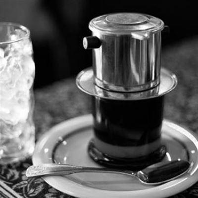 Uyên Nhi Cafe – Học Lạc