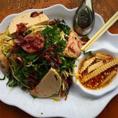 Trúc Hải Cafe Sân Vườn & Điểm Tâm