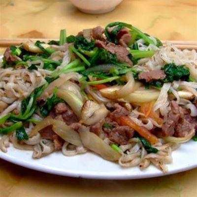 Phở Bò, Bún – Nguyễn Văn Linh