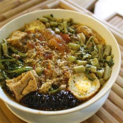 Hằng Nga – Bánh Đa Cua