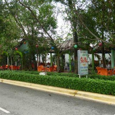 Sắc Màu – Hồ Nước Ngọt