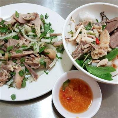 Quán Trang – Bánh Ướt Gà & Nem Nướng