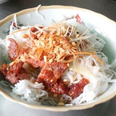 Hà Nam – Bánh Cuốn Nóng & Bún Thịt Nướng