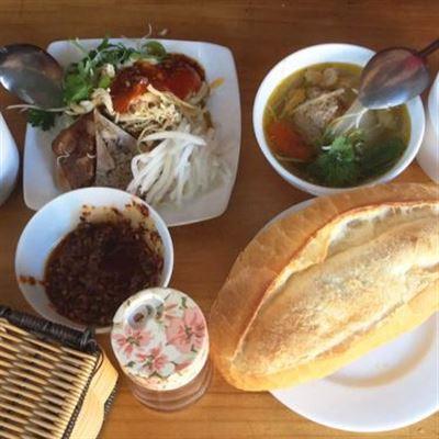 Bánh Mì Xíu Mại 47
