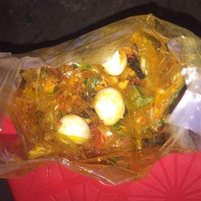 Năm Đỉnh – Bánh Tráng Trộn, Xắp Xắp & Gỏi Xoài