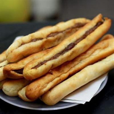 Bánh Mì Que & Bánh Mì Nướng Muối Ớt