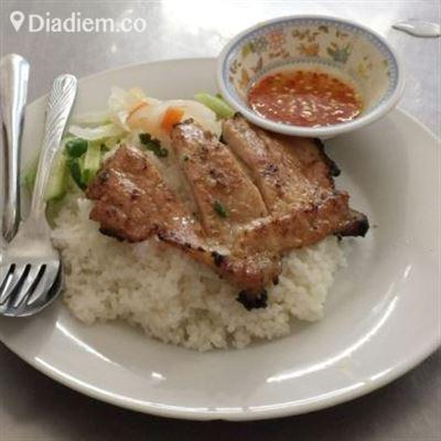 79 – Cơm Tấm, Bún Thịt Nướng & Cháo Lòng