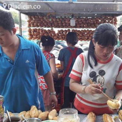 Bánh Mì Thu Ngân