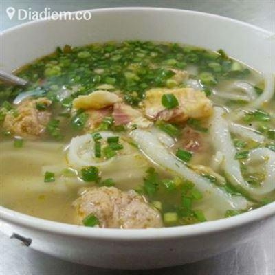 Cây Bàng – Bánh Canh Cá Lóc