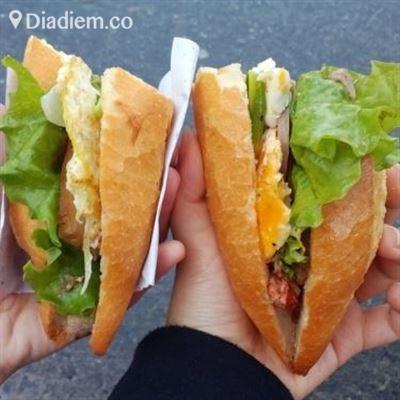 Cô Ba Lộc – Bánh Mì & Bánh Bao