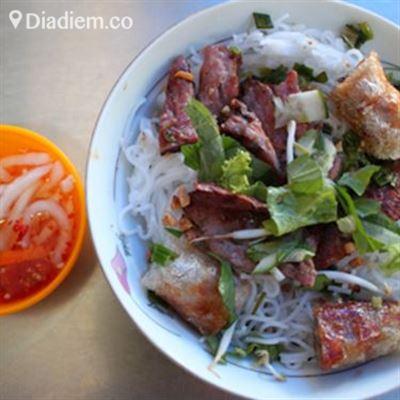 Cô Bốn – Bún Thịt Nướng