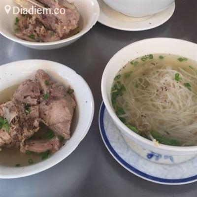 Cô Năm – Hủ Tiếu Mì, Hoành Thánh & Bánh Canh
