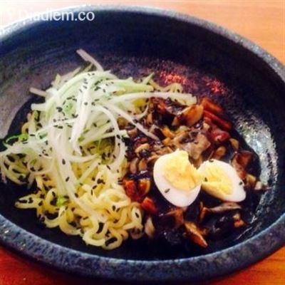 Dreamcatcher – Sushi & Mì Cay Kim Chi