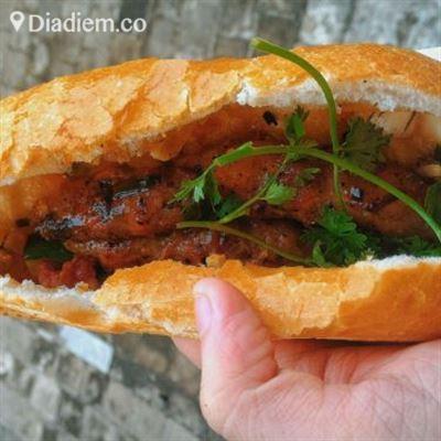 Lò Bánh Mì Năm Khôi