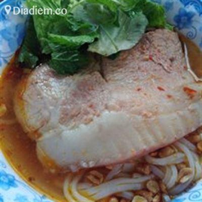 Mì Quảng Vịt Trại Hòm – Trần Phú