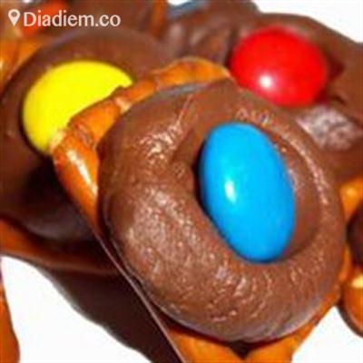 Minh Lợi – Tiệm Bánh Kẹo