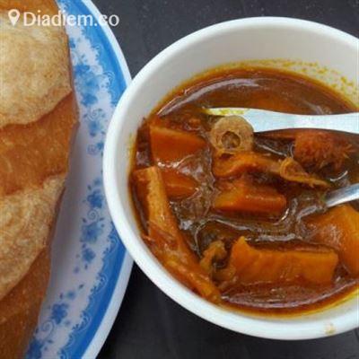 Phá Lấu Bò, Bánh Bèo & Bánh Đúc