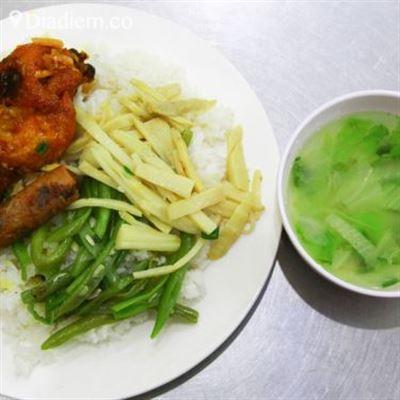 Quán Cơm Bình Dân Nga