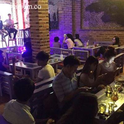 Shin Acoustic Cafe